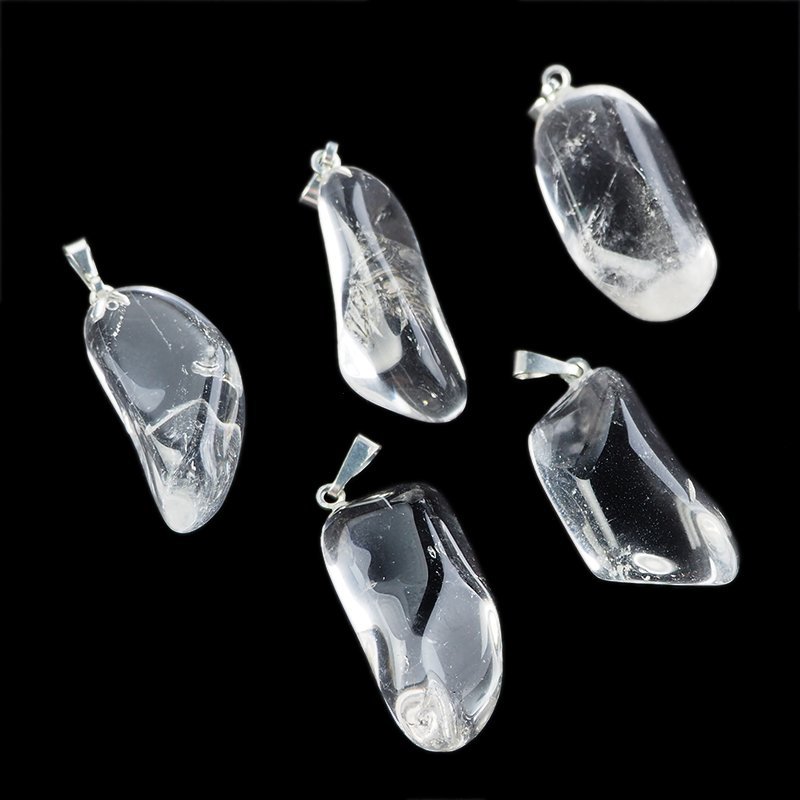 KRYSZTAŁ GÓRSKI - WISIOREK Z NATURALNYM KAMIENIEM - 35-40 mm