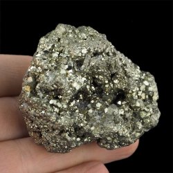 PIRYT - BŁYSZCZĄCE KRYSZTAŁY - 54 mm - PERU