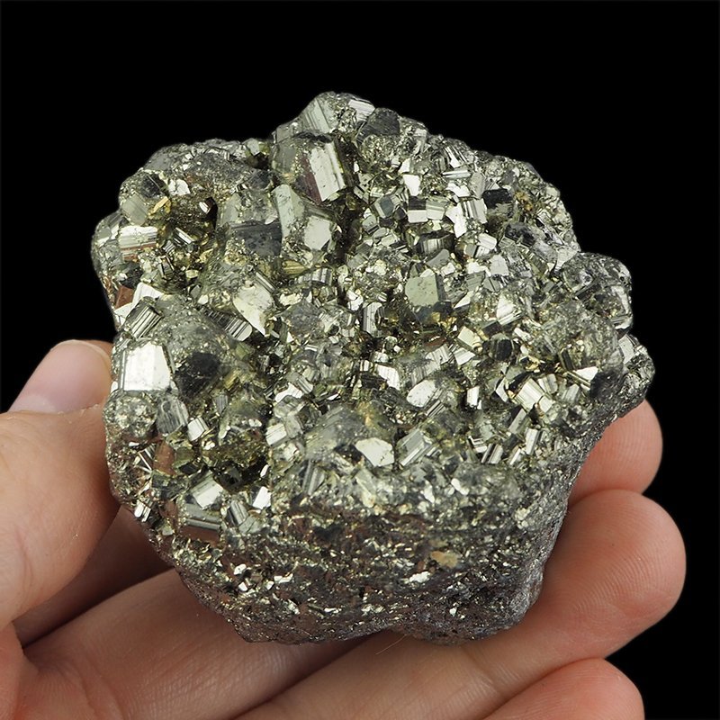 PIRYT - BŁYSZCZĄCE KRYSZTAŁY - 66 mm - PERU