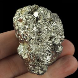 PIRYT - BŁYSZCZĄCE KRYSZTAŁY - 49 mm - PERU