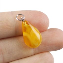 BURSZTYN - WISIOREK Z NATURALNYM KAMIENIEM - 27 mm