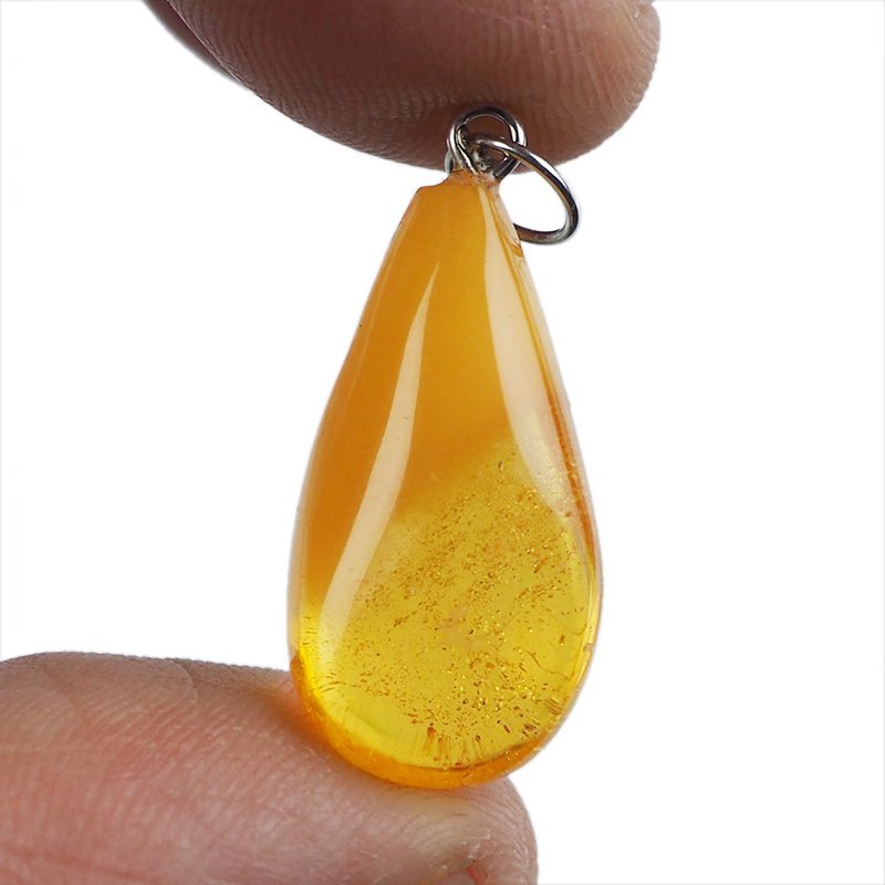 BURSZTYN - WISIOREK Z NATURALNYM KAMIENIEM - 31 mm