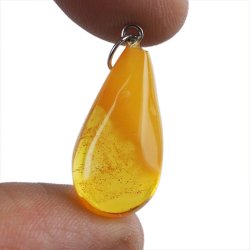 BURSZTYN - WISIOREK Z NATURALNYM KAMIENIEM - 31 mm