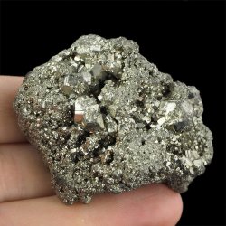 PIRYT - BŁYSZCZĄCE KRYSZTAŁY - 54 mm - PERU