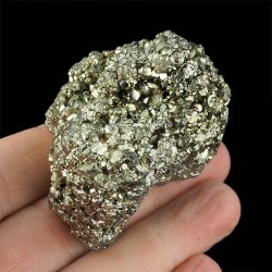 PIRYT - BŁYSZCZĄCE KRYSZTAŁY - 57 mm - PERU