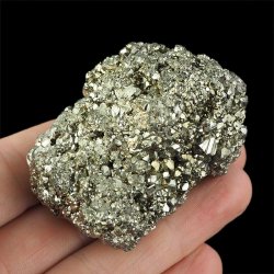 PIRYT - BŁYSZCZĄCE KRYSZTAŁY - 57 mm - PERU