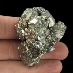 PIRYT - BŁYSZCZĄCE KRYSZTAŁY - 54 mm - PERU