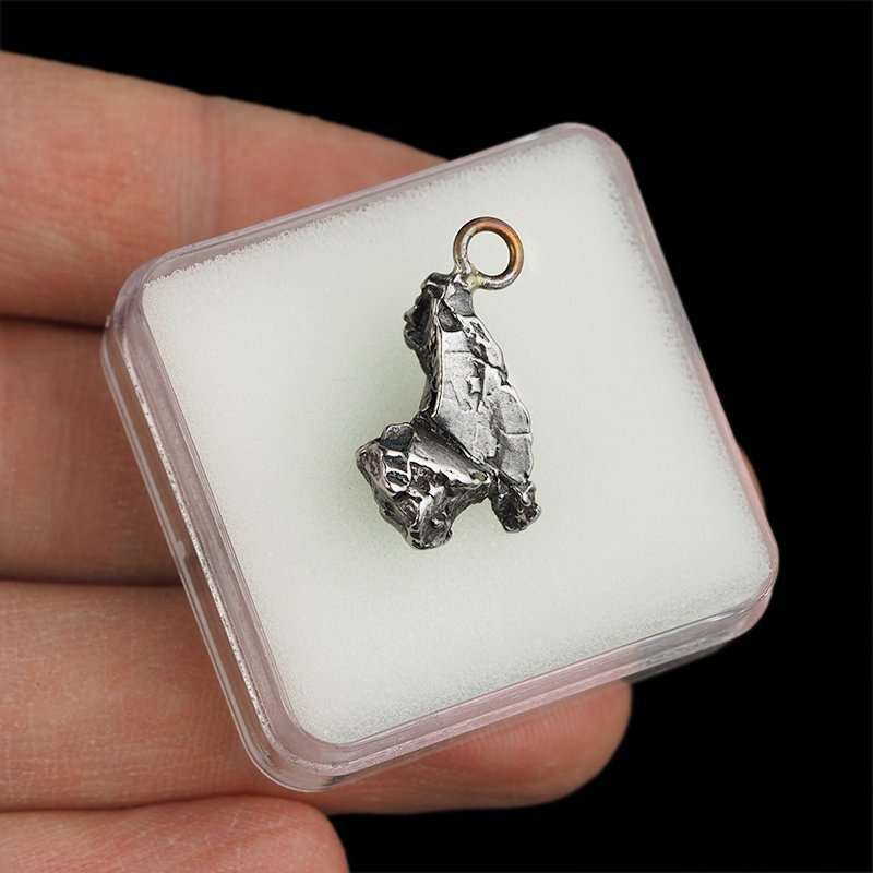 Campo del Cielo - WISIOREK Z METEORYTEM - 22 mm - ARGENTYNA