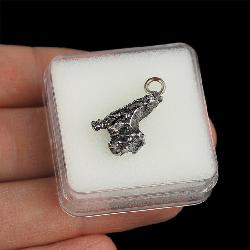 Campo del Cielo - WISIOREK Z METEORYTEM - 22 mm - ARGENTYNA