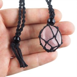 KWARC RÓŻOWY - NASZYJNIK Z NATURALNYM KAMIENIEM - 25-30 mm