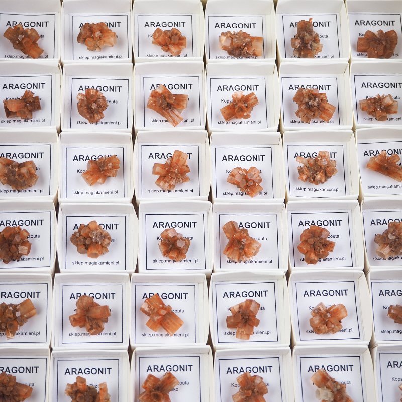 ARAGONIT - ZROST KRYSZTAŁÓW - KAMIEŃ W PUDEŁKU Z OPISEM - 18-26 mm - MAROKO