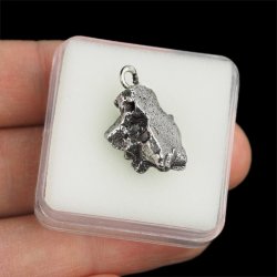 Campo del Cielo - WISIOREK Z METEORYTEM - 23 mm - ARGENTYNA