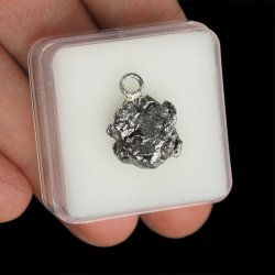 Campo del Cielo - WISIOREK Z METEORYTEM - 20 mm - ARGENTYNA