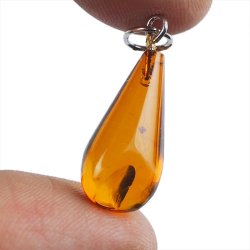 BURSZTYN - WISIOREK Z NATURALNYM KAMIENIEM - 31 mm