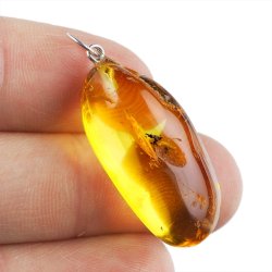 BURSZTYN - WISIOREK Z NATURALNYM KAMIENIEM - 37 mm