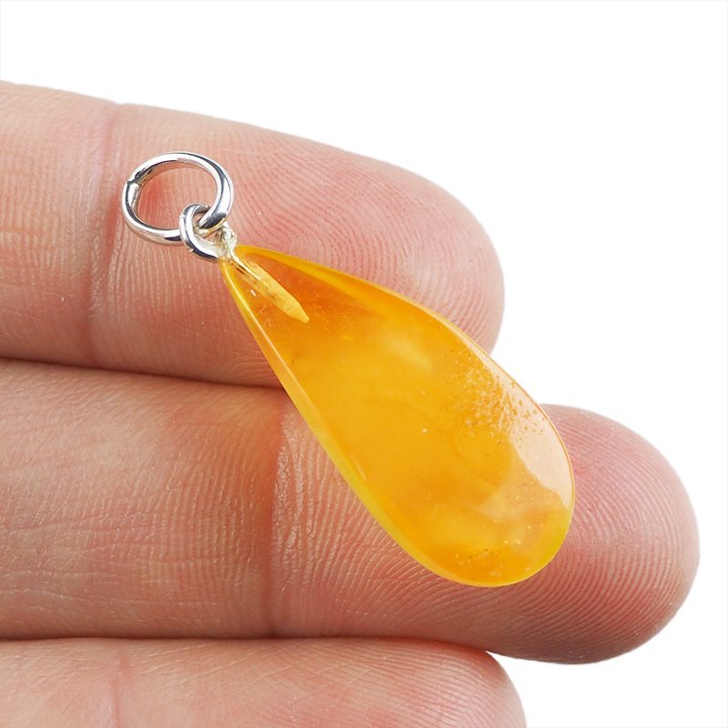 BURSZTYN - WISIOREK Z NATURALNYM KAMIENIEM - 37 mm