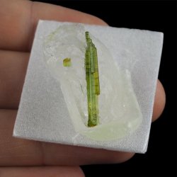 ZIELONY TURMALIN WERDELIT, KRYSZTAŁ GÓRSKI - 34 mm - BRAZYLIA