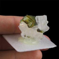 ZIELONY TURMALIN WERDELIT, KRYSZTAŁ GÓRSKI - 33 mm - BRAZYLIA