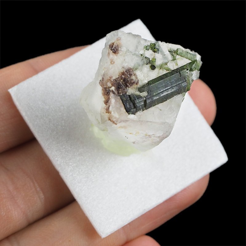 ZIELONY TURMALIN WERDELIT, KRYSZTAŁ GÓRSKI - 33 mm - BRAZYLIA