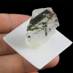 ZIELONY TURMALIN WERDELIT, KRYSZTAŁ GÓRSKI - 33 mm - BRAZYLIA