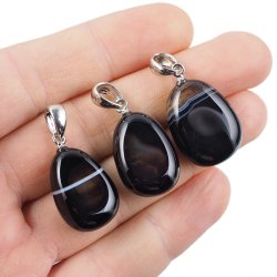 AGAT CZARNY - WISIOREK Z KAMIENIEM NATURALNYM - 32-37 mm