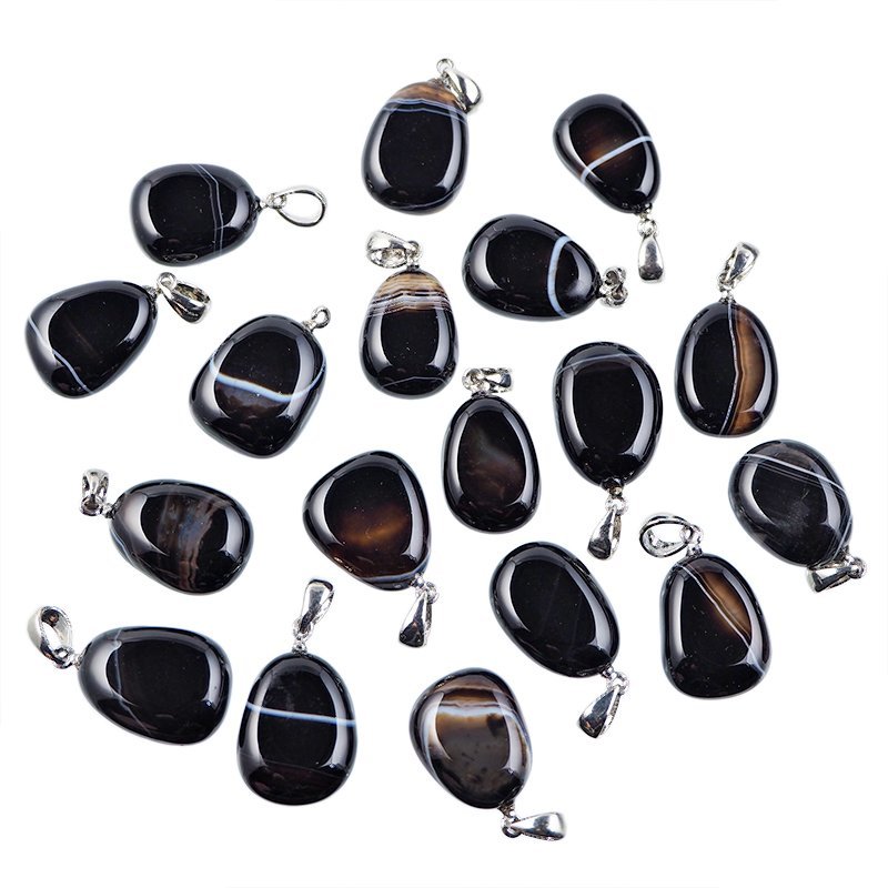 AGAT CZARNY - WISIOREK Z KAMIENIEM NATURALNYM - 32-37 mm