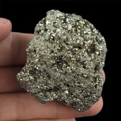 PIRYT - BŁYSZCZĄCE KRYSZTAŁY - 59 mm - PERU