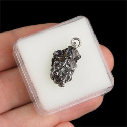 Campo del Cielo - WISIOREK Z METEORYTEM - 23 mm - ARGENTYNA