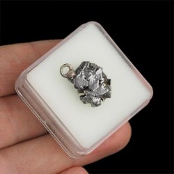 Campo del Cielo - WISIOREK Z METEORYTEM - 21 mm - ARGENTYNA