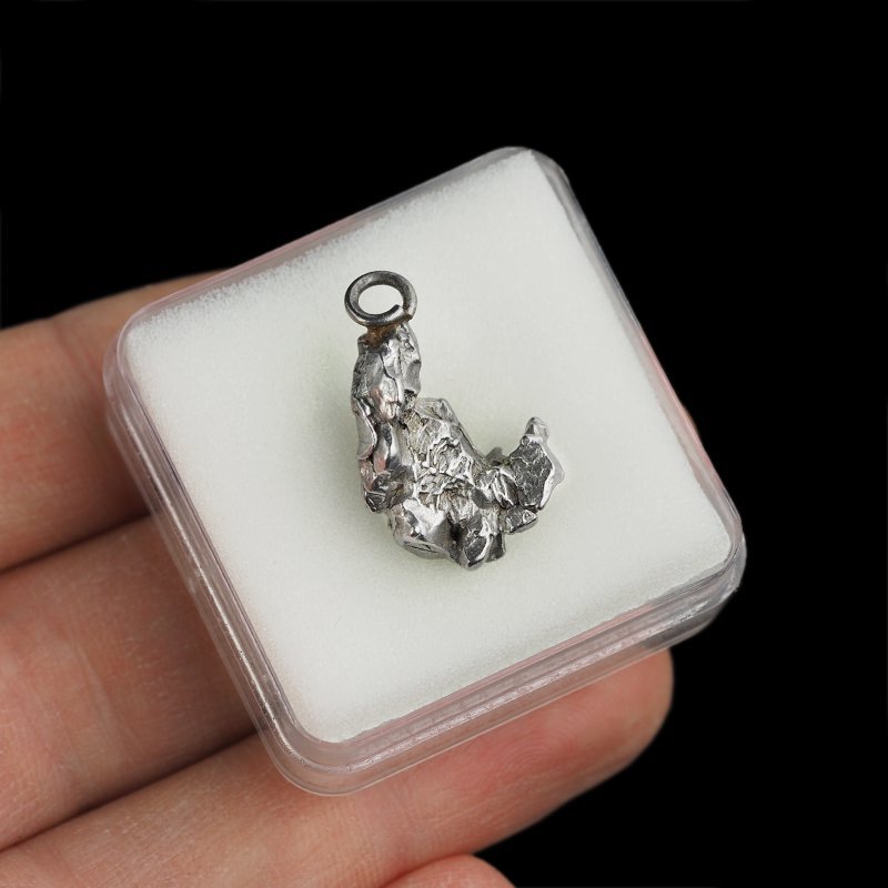 Campo del Cielo - WISIOREK Z METEORYTEM - 22 mm - ARGENTYNA