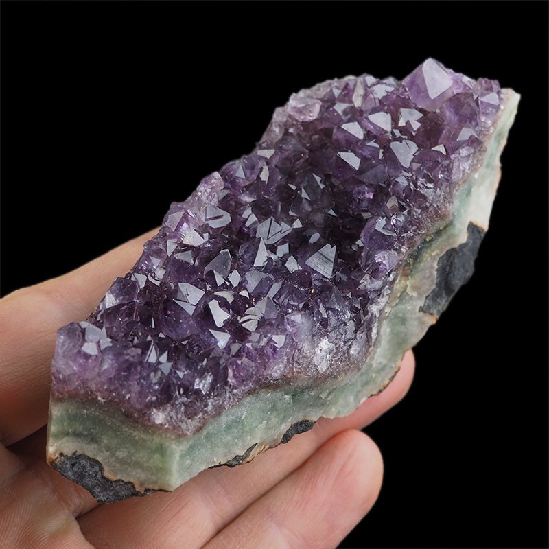 AMETYST- SZCZOTKA KRYSTALICZNA - 104 mm - URUGWAJ