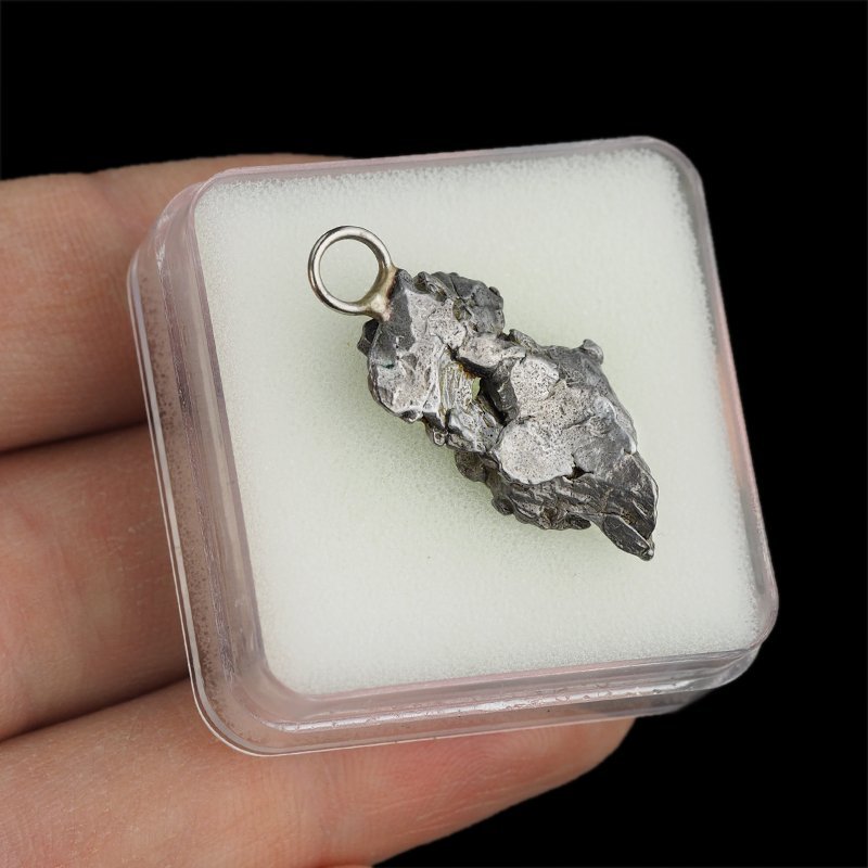 Campo del Cielo - WISIOREK Z METEORYTEM - 30 mm - ARGENTYNA