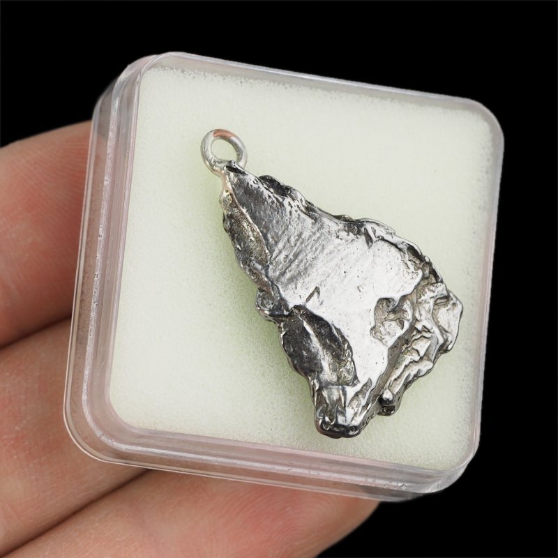 Campo del Cielo - WISIOREK Z METEORYTEM - 31 mm - ARGENTYNA