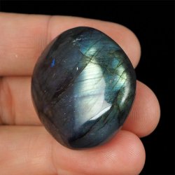 LABRADORYT - OTOCZAK - 37 mm - MADAGASKAR