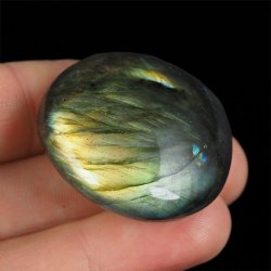 LABRADORYT - OTOCZAK - 37 mm - MADAGASKAR