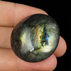 LABRADORYT - OTOCZAK - 37 mm - MADAGASKAR