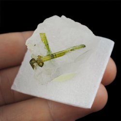 ZIELONY TURMALIN WERDELIT, KRYSZTAŁ GÓRSKI - 39 mm - BRAZYLIA