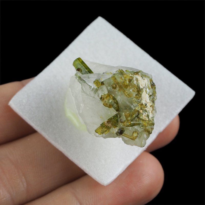 ZIELONY TURMALIN WERDELIT, KRYSZTAŁ GÓRSKI - 35 mm - BRAZYLIA