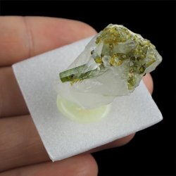 ZIELONY TURMALIN WERDELIT, KRYSZTAŁ GÓRSKI - 35 mm - BRAZYLIA