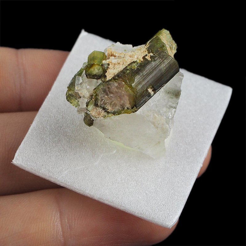 ZIELONY TURMALIN WERDELIT, KRYSZTAŁ GÓRSKI - 29 mm - BRAZYLIA