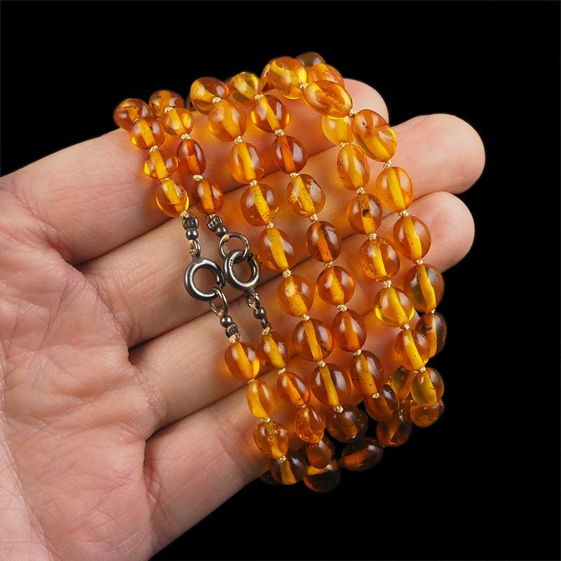 BURSZTYN - NASZYJNIK Z NATURALNYCH KAMIENI Z ZAPIĘCIEM - 51-53 cm