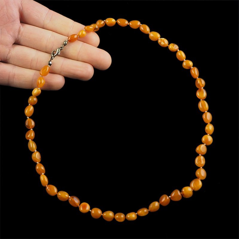 BURSZTYN - NASZYJNIK Z NATURALNYCH KAMIENI Z ZAPIĘCIEM - 50-52 cm