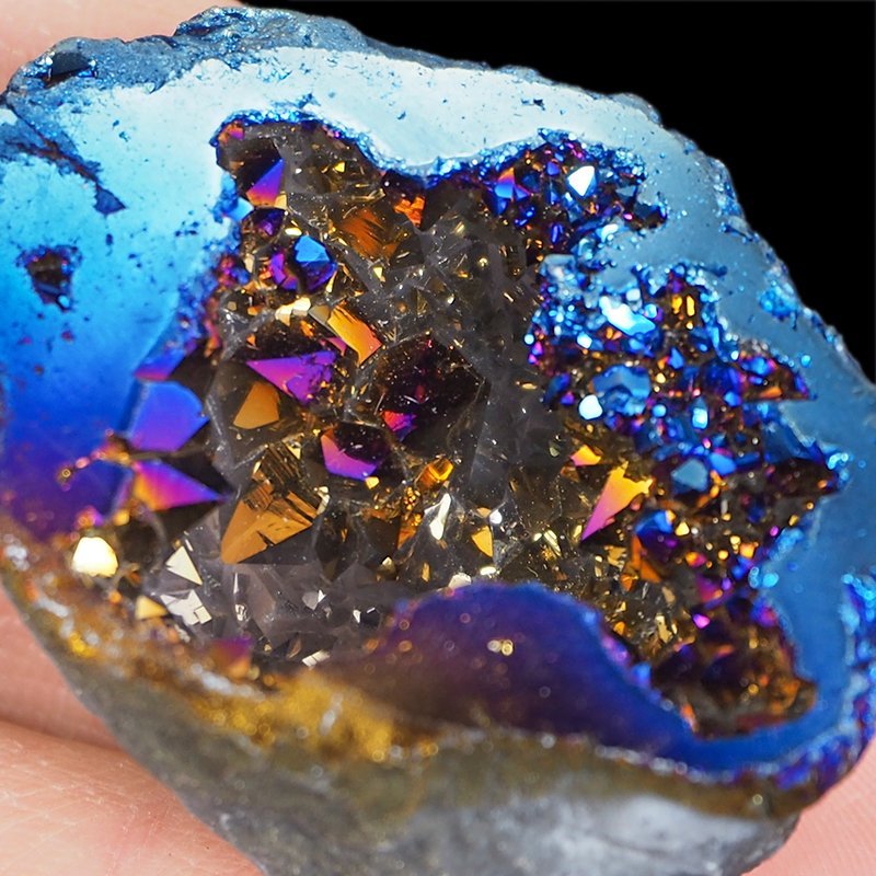 KRYSZTAŁ GÓRSKI - BLUE AURA - GEODA - 44 mm