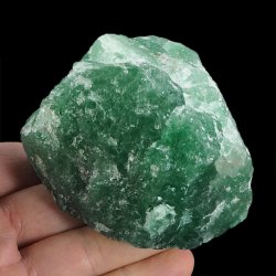 AWENTURYN SZMARAGDOWY (ZIELONY) - BRYŁKA - 77 mm - TANZANIA