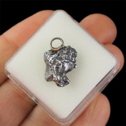 Campo del Cielo - WISIOREK Z METEORYTEM - 21 mm - ARGENTYNA