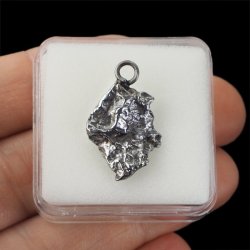 Campo del Cielo - WISIOREK Z METEORYTEM - 24 mm - ARGENTYNA