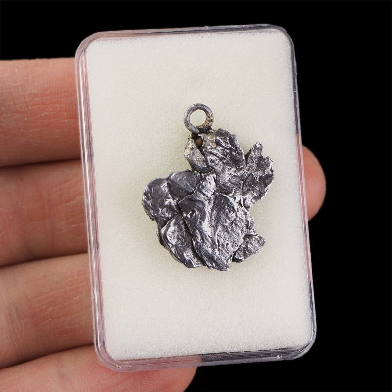 Campo del Cielo - WISIOREK Z METEORYTEM - 28 mm - ARGENTYNA