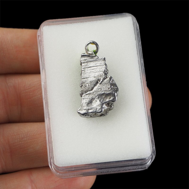 Campo del Cielo - WISIOREK Z METEORYTEM - 27 mm - ARGENTYNA