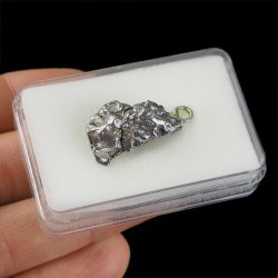 Campo del Cielo - WISIOREK Z METEORYTEM - 27 mm - ARGENTYNA