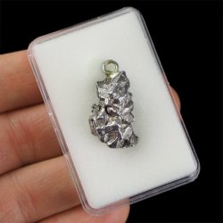 Campo del Cielo - WISIOREK Z METEORYTEM - 27 mm - ARGENTYNA